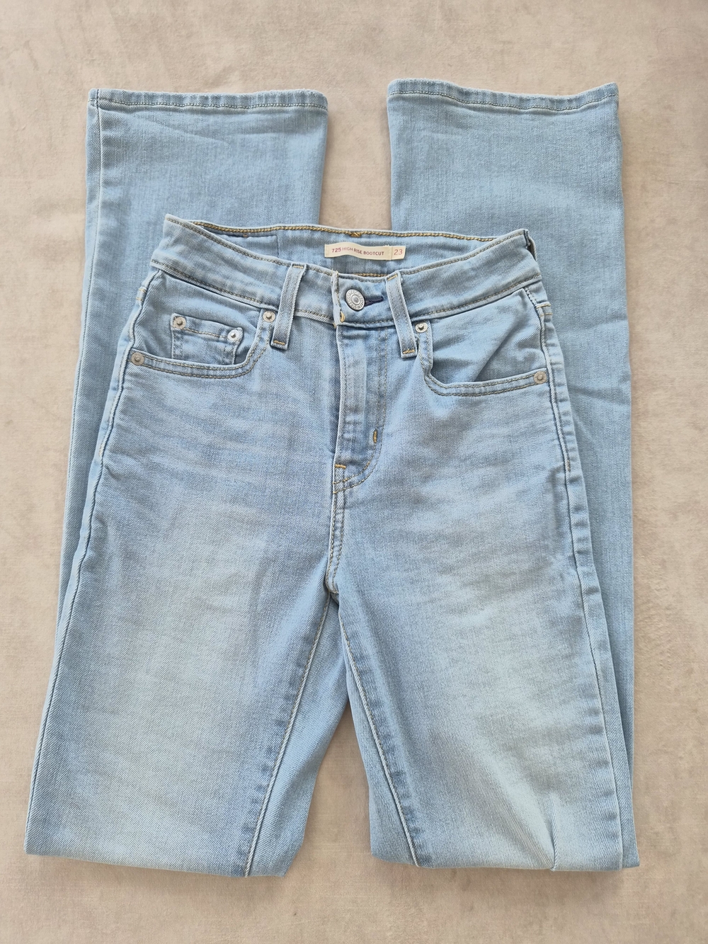 Levi’s 725 High Rise Bootcut Light Wash Distressed Jeans Size 23